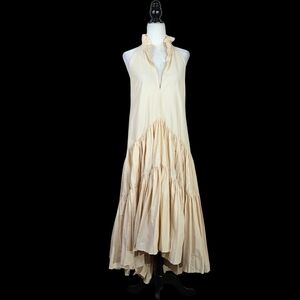 Tiered pleated lower part Maxi dress